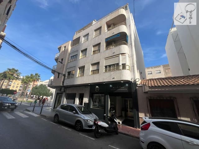 3 soveværelse Strandlejlighed til salg i Las Piscinas Naturales, Torrevieja - € 157.900 (Ref: 9915187)