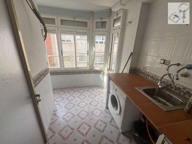 3 soveværelse Strandlejlighed til salg i Las Piscinas Naturales, Torrevieja - € 157.900 (Ref: 9915187)