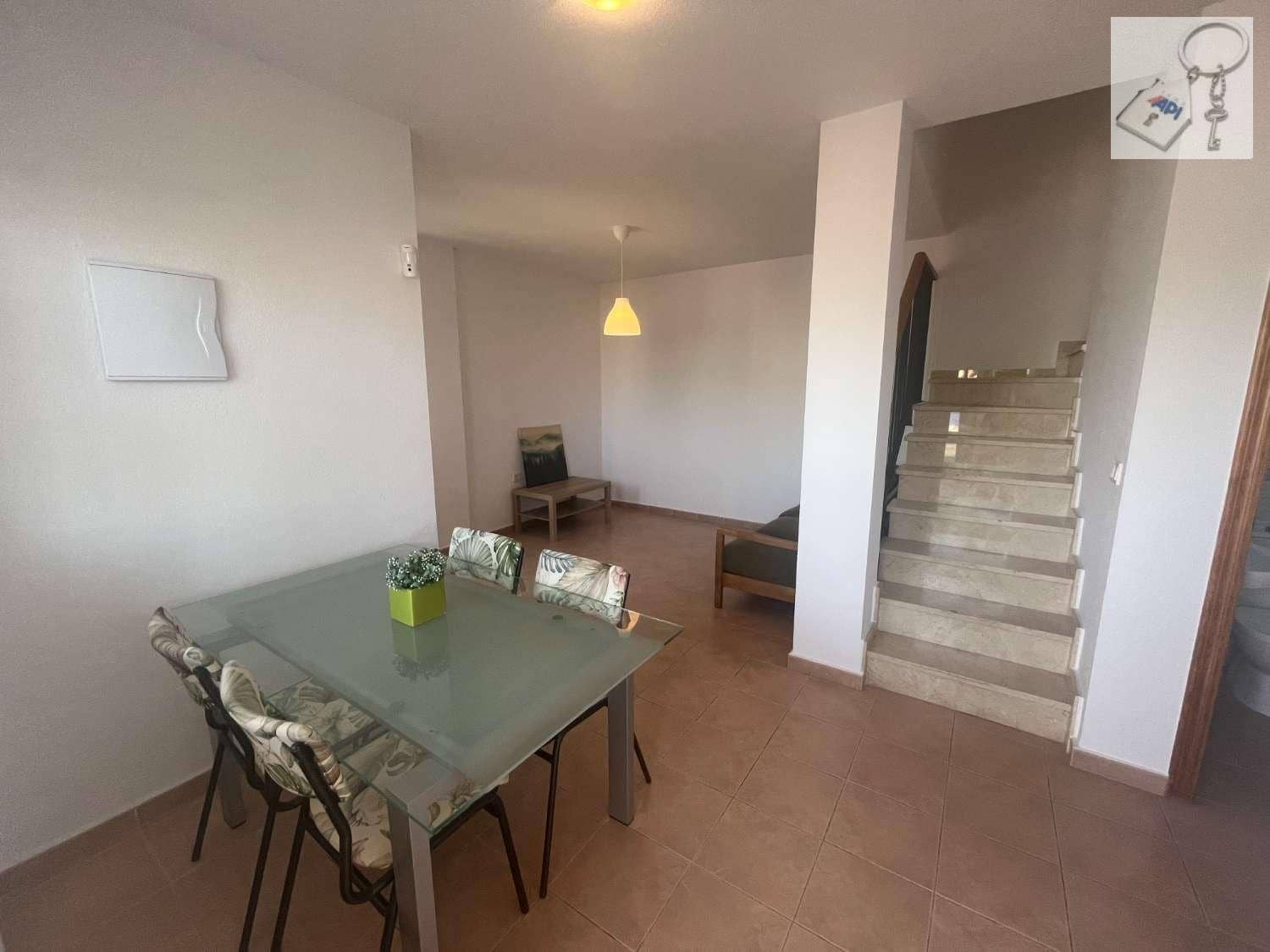 2 soverom Leilighet til salgs i Torrevieja med svømmebasseng garasje - € 175 000 (Ref: 9915188)