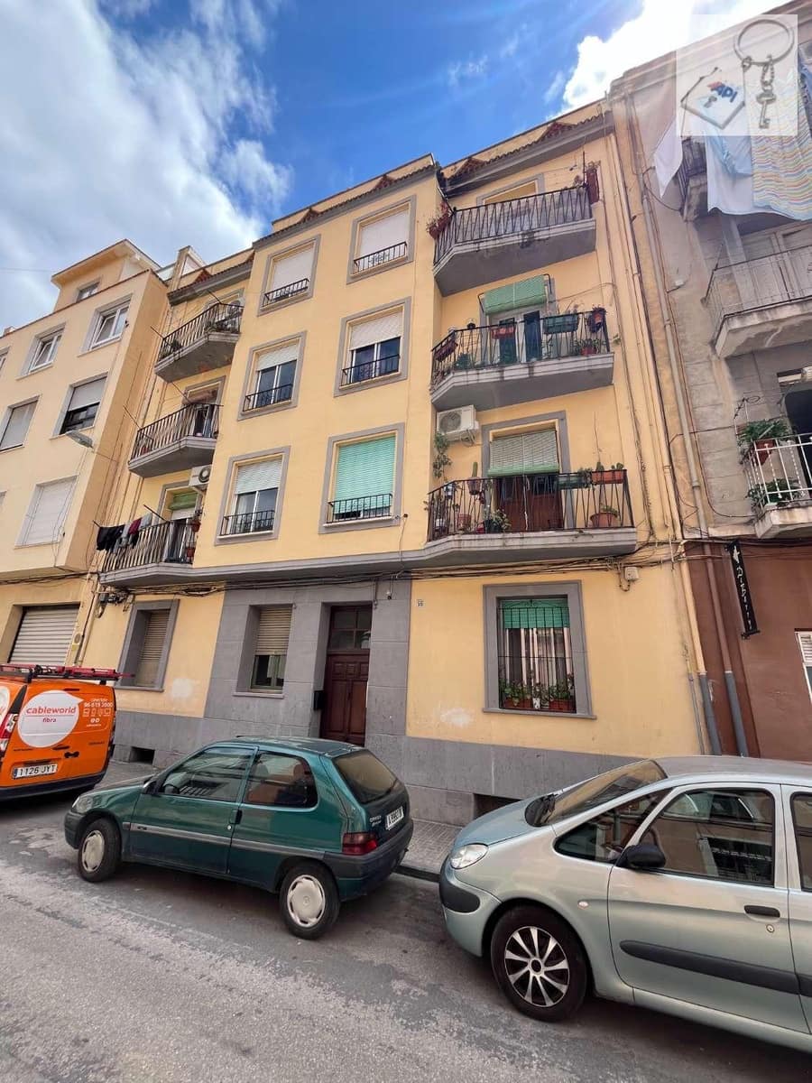 2 bedroom Flat for sale in Alcoy / Alcoi - € 120,000 (Ref: 9928703)