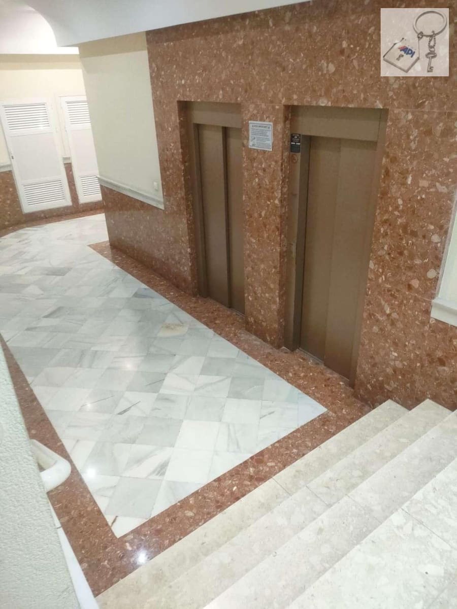 2 slaapkamer Appartement te koop in Torrevieja met zwembad - € 130.000 (Ref: 9939313)