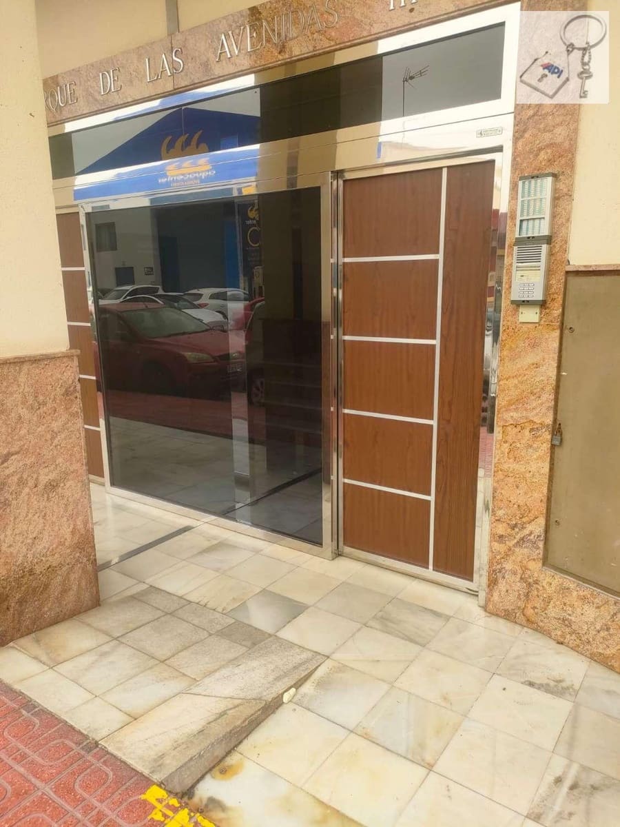 2 slaapkamer Appartement te koop in Torrevieja met zwembad - € 130.000 (Ref: 9939313)