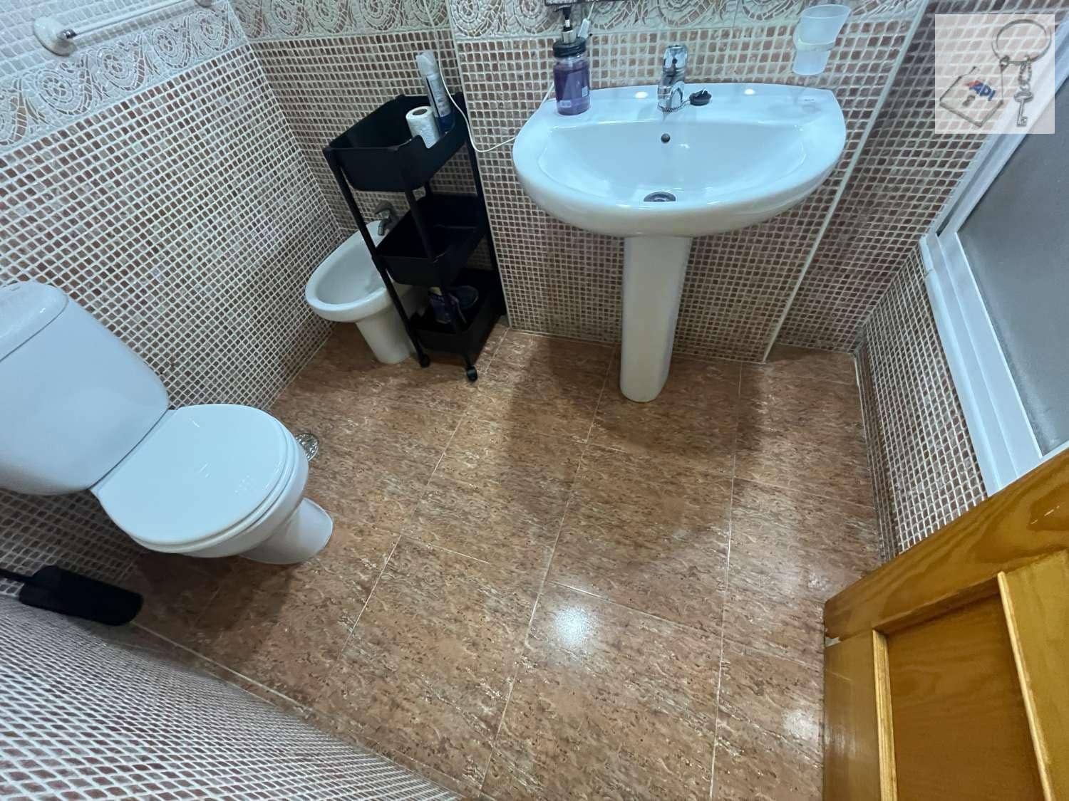 2 slaapkamer Appartement te koop in Torrevieja met zwembad - € 130.000 (Ref: 9939313)