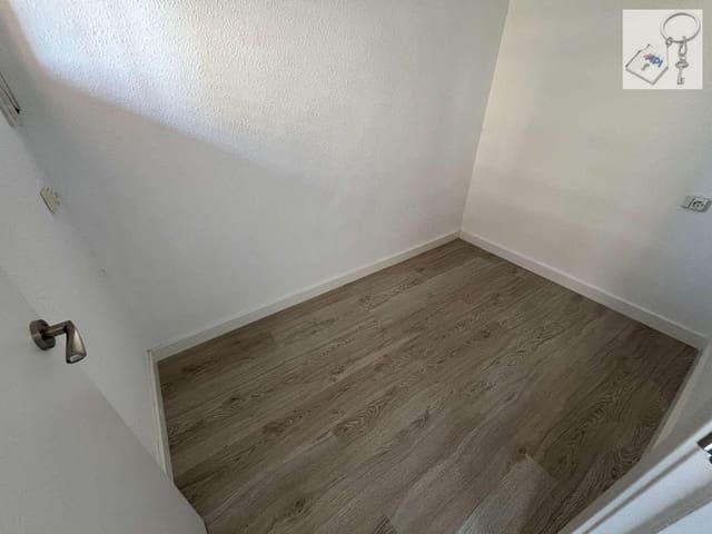 1 soveværelse Strandlejlighed til salg i Cabo Cervera, Torrevieja - € 135.000 (Ref: 9939314)