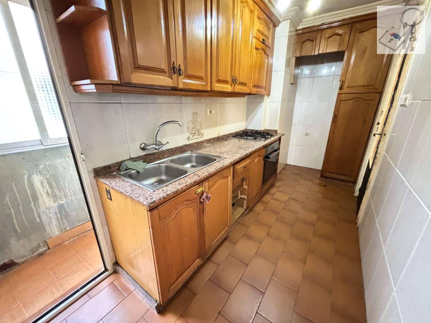3 soverom Leilighet til salgs i Ibi - € 100 000 (Ref: 9946950)