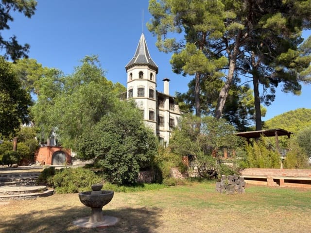 9 bedroom Villa for sale in Náquera with pool - € 1,100,000 (Ref: 10093811)