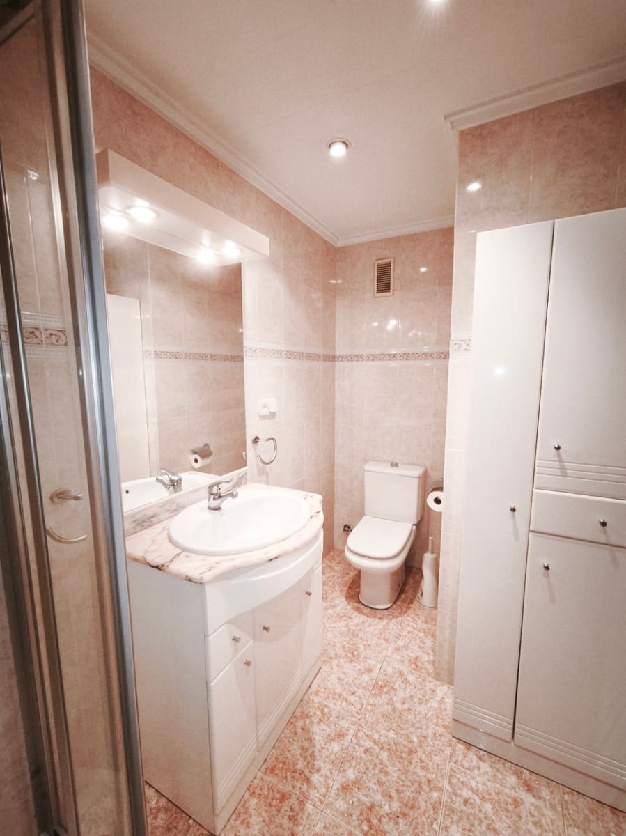 2 soveværelse Lejlighed til salg i Valencia by - € 275.000 (Ref: 10175608)