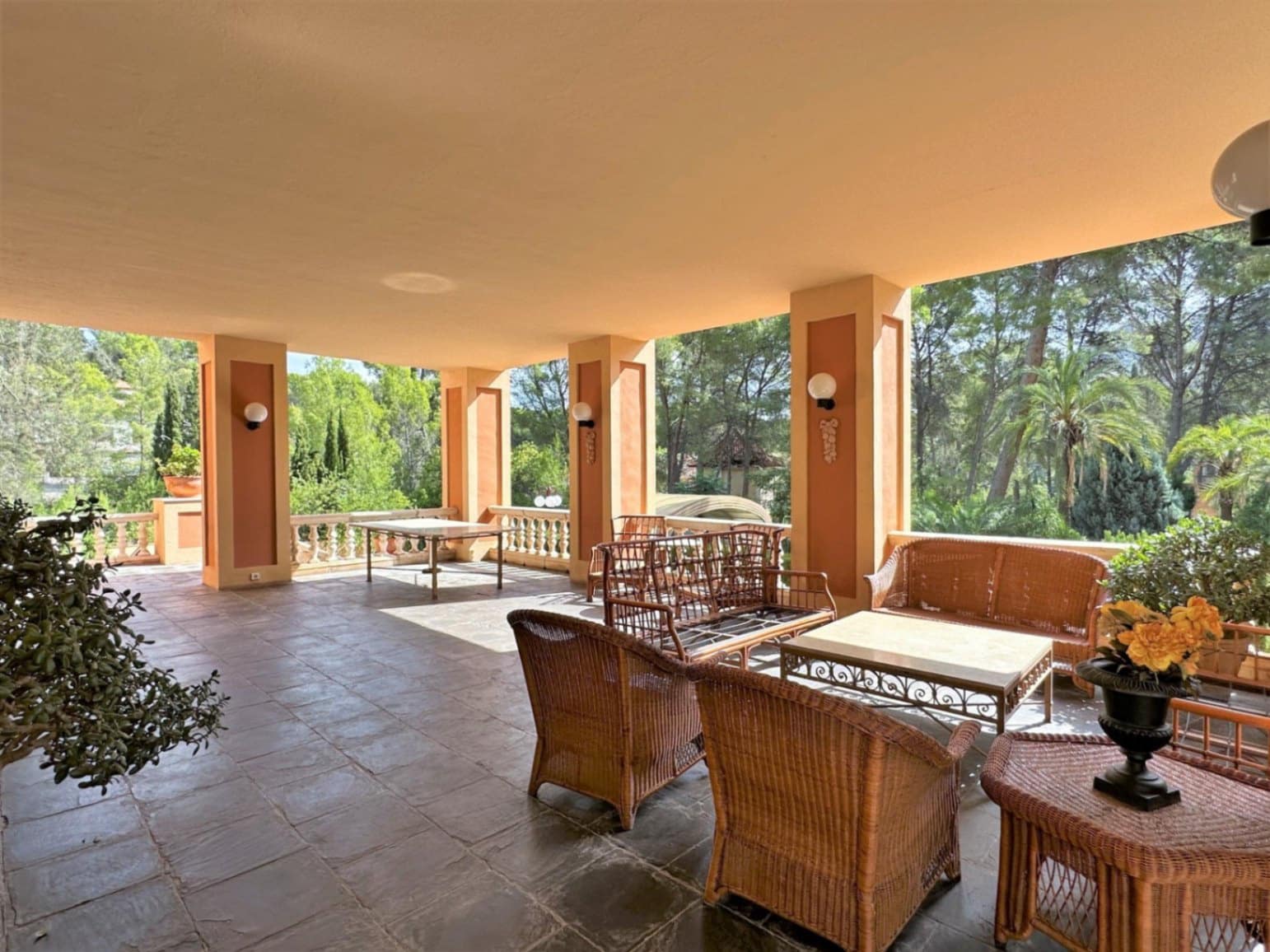 5 soverom Villa til salgs i Naquera med svømmebasseng garasje - € 1 500 000 (Ref: 7869203)