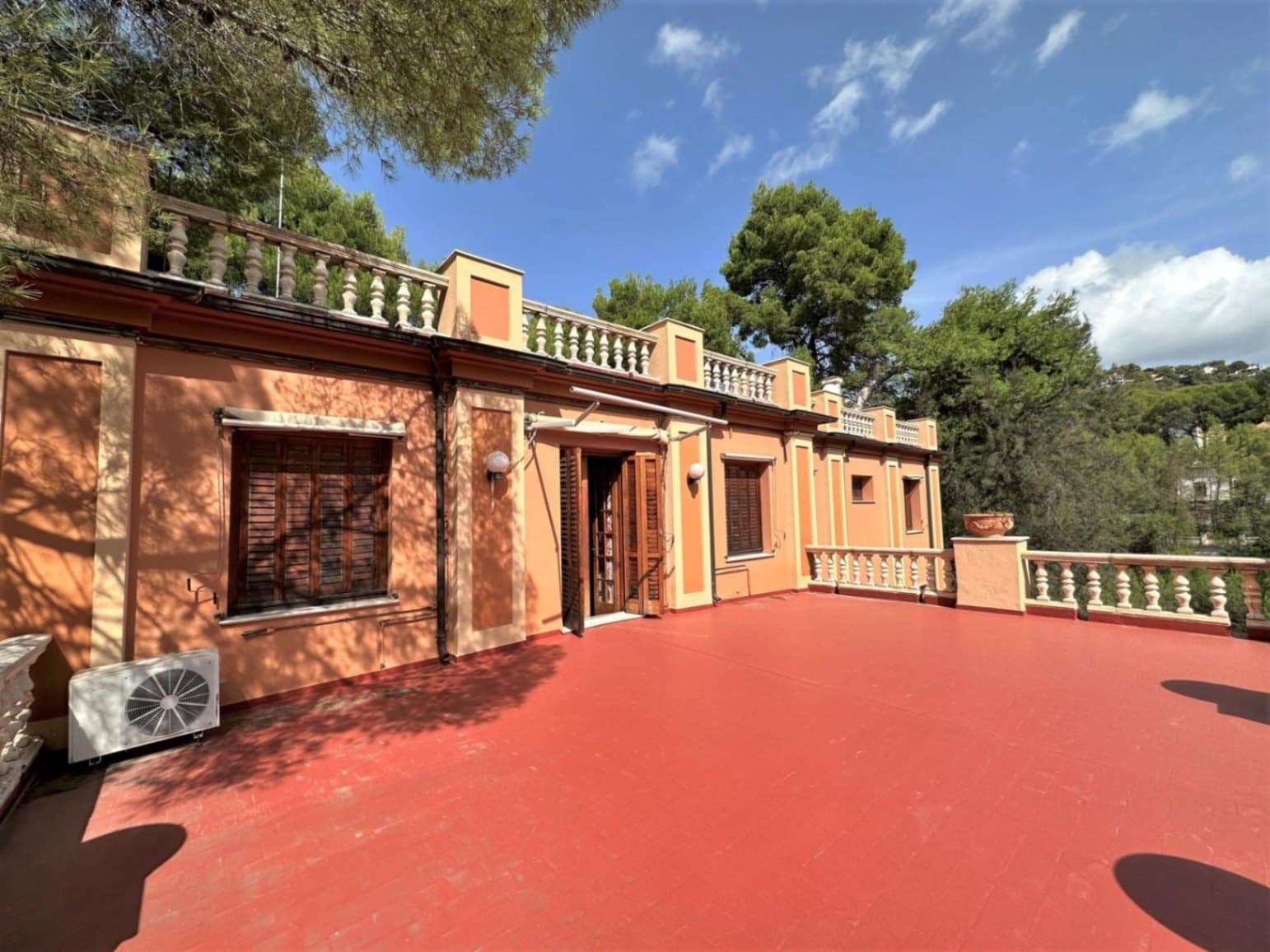 5 soverom Villa til salgs i Naquera med svømmebasseng garasje - € 1 500 000 (Ref: 7869203)