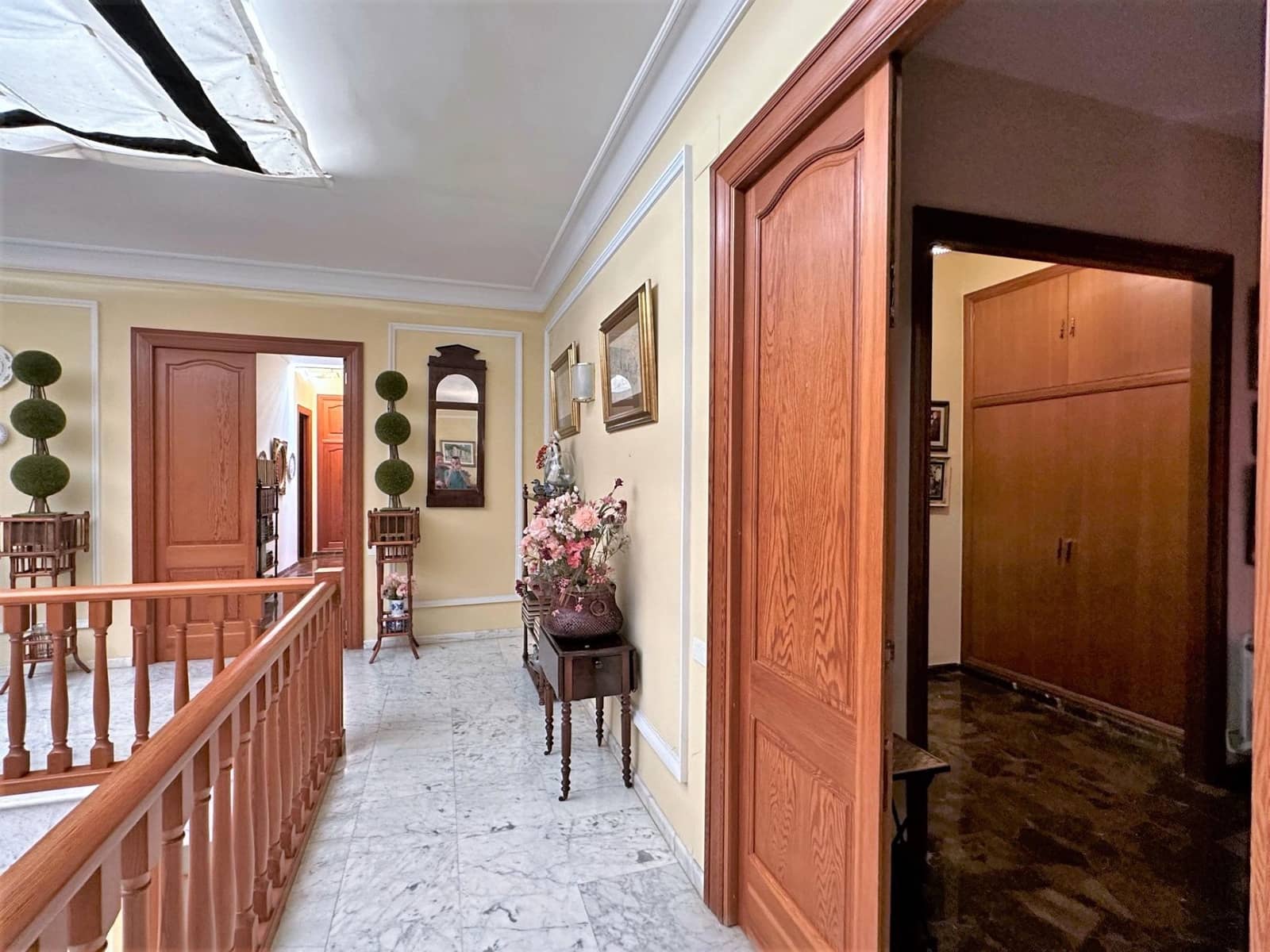 5 soverom Villa til salgs i Naquera med svømmebasseng garasje - € 1 500 000 (Ref: 7869203)