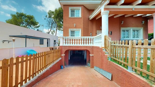 6 soveværelse Villa til salg i La Cañada, Paterna med swimmingpool - € 599.000 (Ref: 7899167)