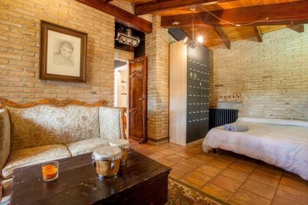 5 soverom Villa til salgs i Naquera med svømmebasseng garasje - € 750 000 (Ref: 8067087)