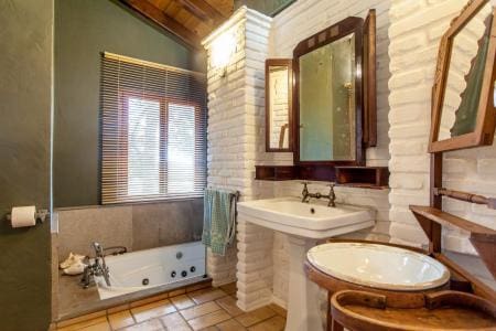 5 soverom Villa til salgs i Naquera med svømmebasseng garasje - € 750 000 (Ref: 8067087)