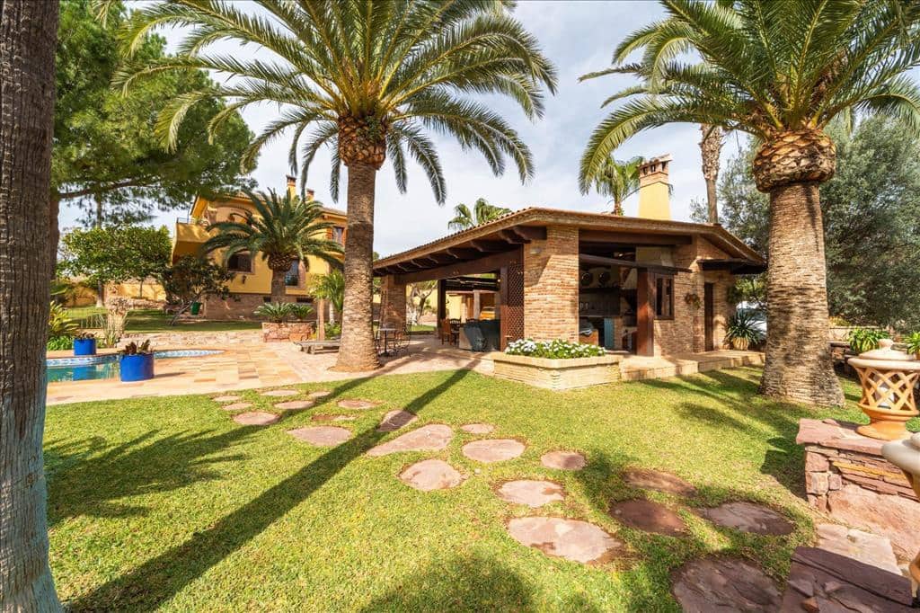 5 sypialnia Willa na sprzedaż w Naquera z basenem garażem - 945 000 € (Ref: 8285151)