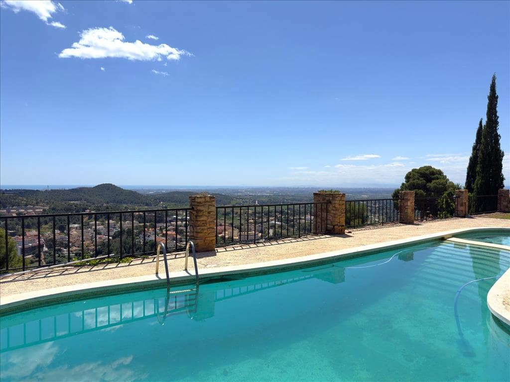 4 sypialnia Willa na sprzedaż w Naquera z basenem garażem - 749 000 € (Ref: 9134778)