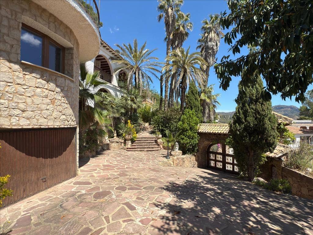 4 sypialnia Willa na sprzedaż w Naquera z basenem garażem - 749 000 € (Ref: 9134778)