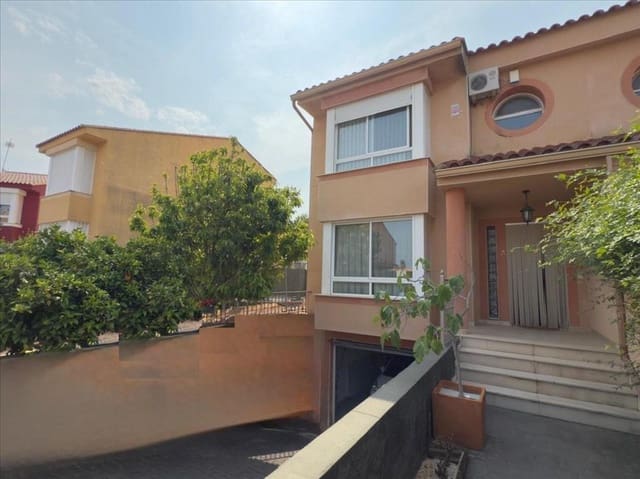3 soveværelse Semi-Rækkehus til salg i Náquera med garage - € 280.000 (Ref: 9134779)
