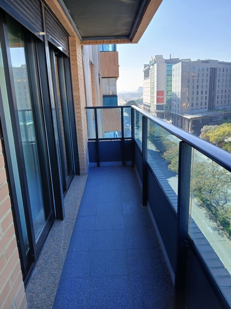 2 makuuhuone Huoneisto vuokrattavana paikassa Valencia kaupunki mukana uima-altaan 
autotalli - 1 900 € (Ref: 9640960)