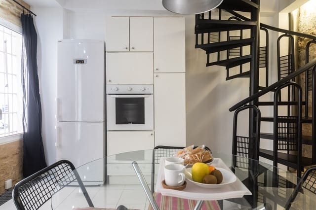2 soveværelse Byhus til salg i El Carme, Valencia by - € 375.000 (Ref: 9872363)