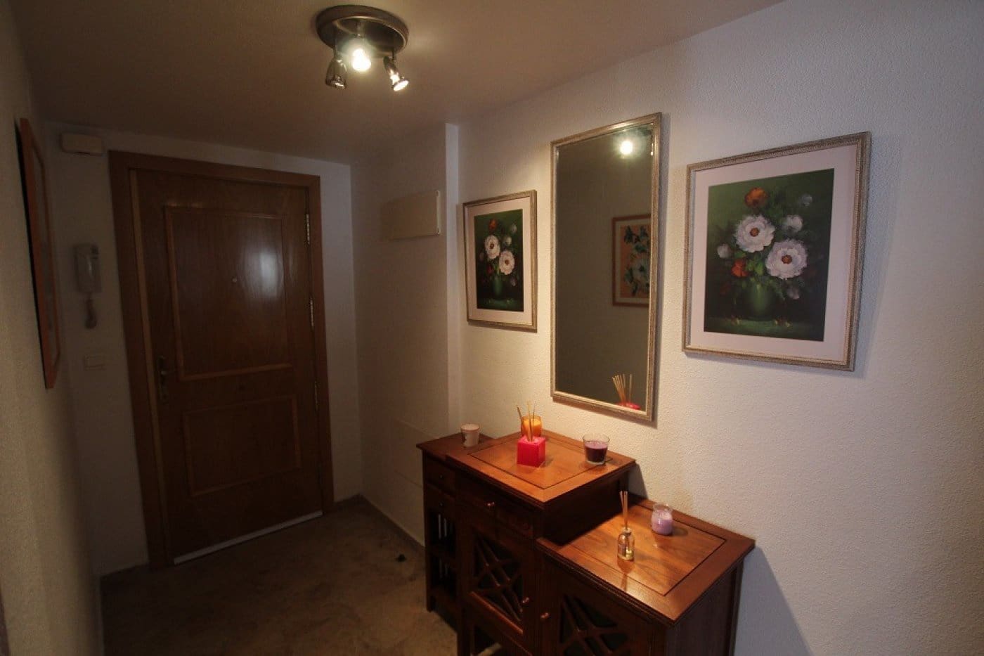 2 makuuhuone Huoneisto myytävänä paikassa La Villajoyosa / Vila Joiosa mukana uima-altaan 
autotalli - 340 000 € (Ref: 4533885)