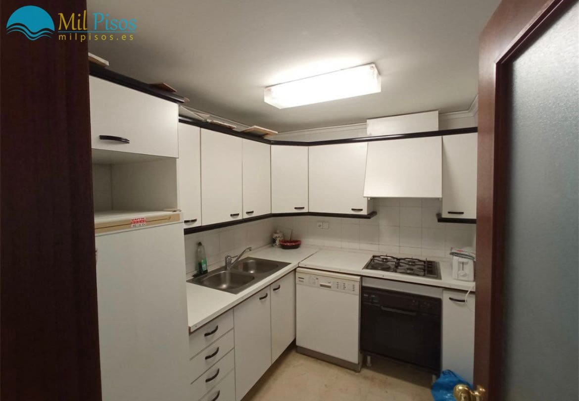 2 bedroom Flat for sale in Benidorm with pool - € 680,000 (Ref: 6635735)