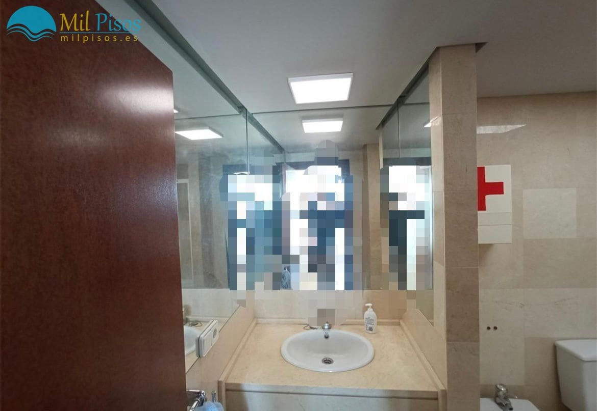 2 bedroom Flat for sale in Benidorm with pool - € 680,000 (Ref: 6635735)