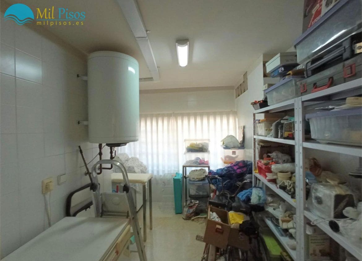 2 bedroom Flat for sale in Benidorm with pool - € 680,000 (Ref: 6635735)