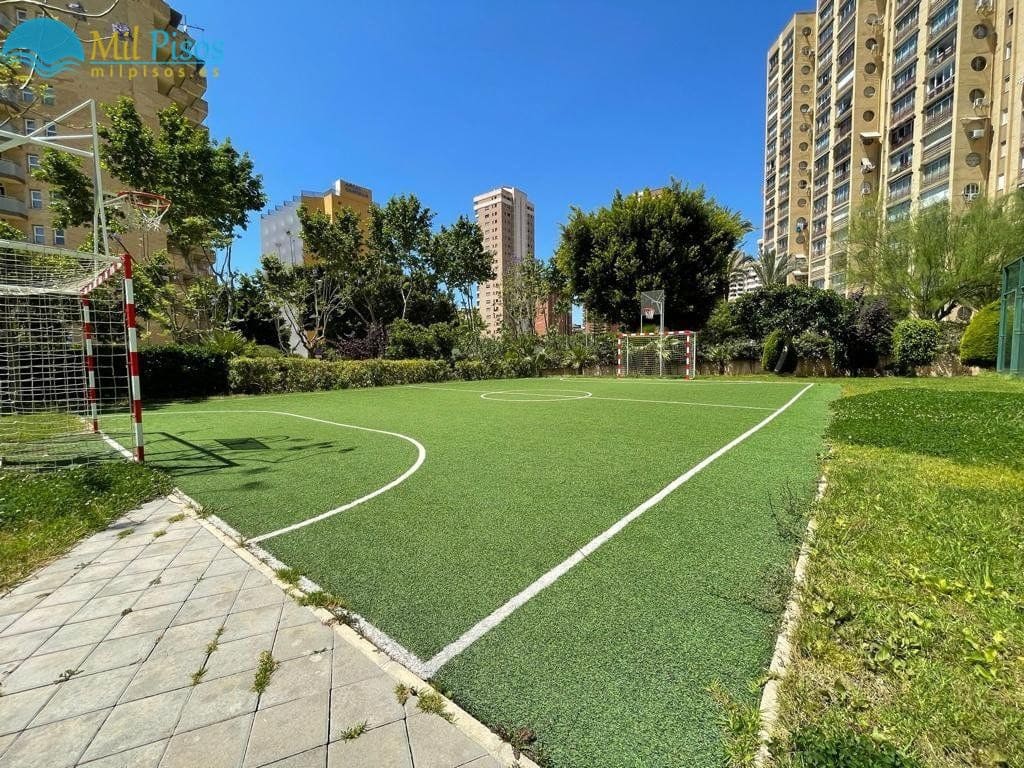 Apartamento de 1 habitación en Benidorm en venta con piscina garaje - 264.000 € (Ref: 7130065)