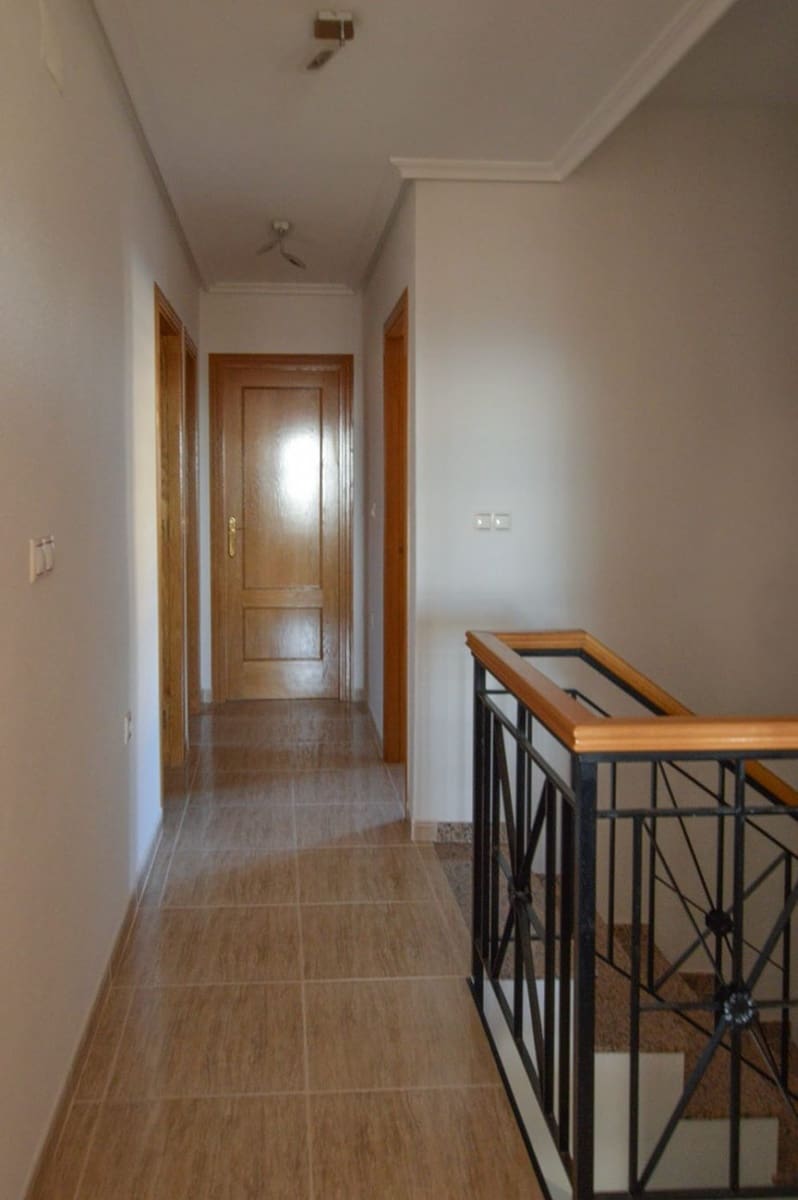 Chalet de 7 habitaciones en Finestrat en venta con piscina - 635.000 € (Ref: 7249305)