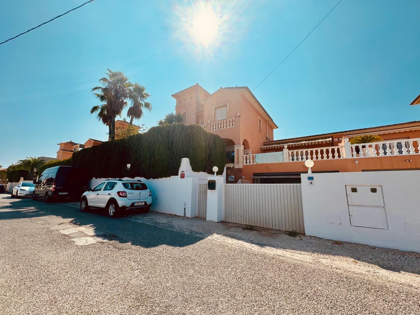 4 bedroom Villa for sale in Albir with pool garage - € 685,000 (Ref: 8514627)