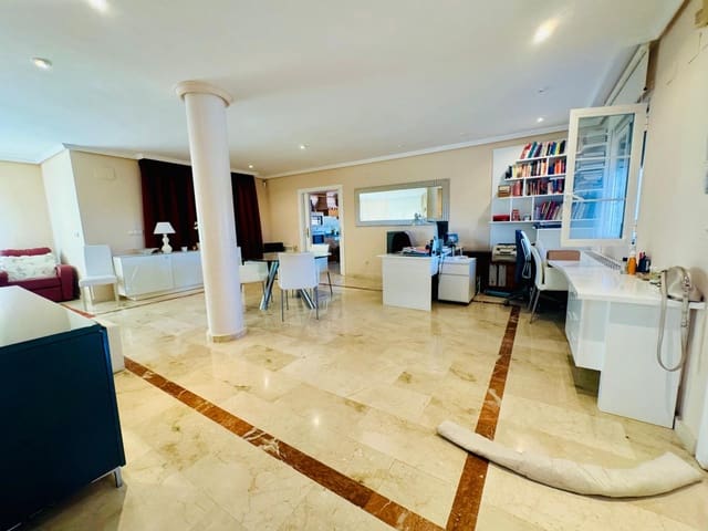 Chalet de 4 habitaciones en Albir, Alfaz del Pi / L'Alfàs del Pi en venta con piscina garaje - 685.000 € (Ref: 8514627)