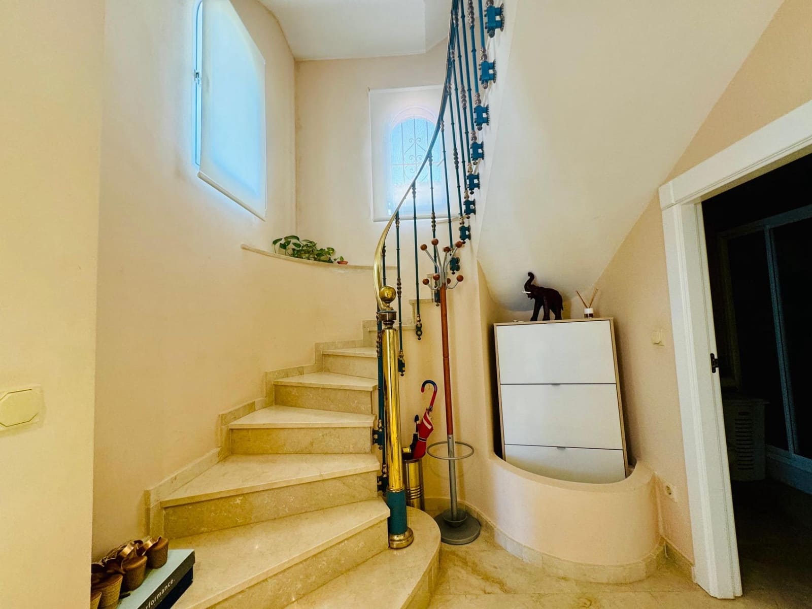 4 bedroom Villa for sale in Albir with pool garage - € 685,000 (Ref: 8514627)