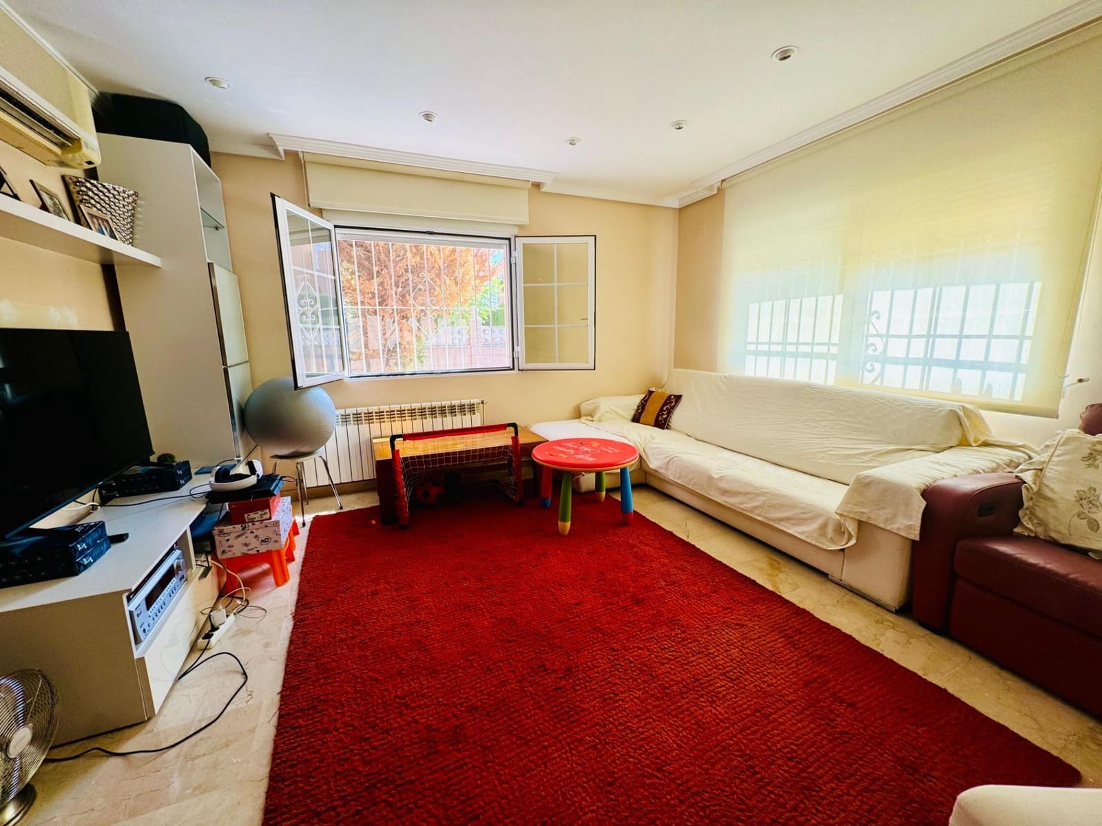 4 bedroom Villa for sale in Albir with pool garage - € 685,000 (Ref: 8514627)