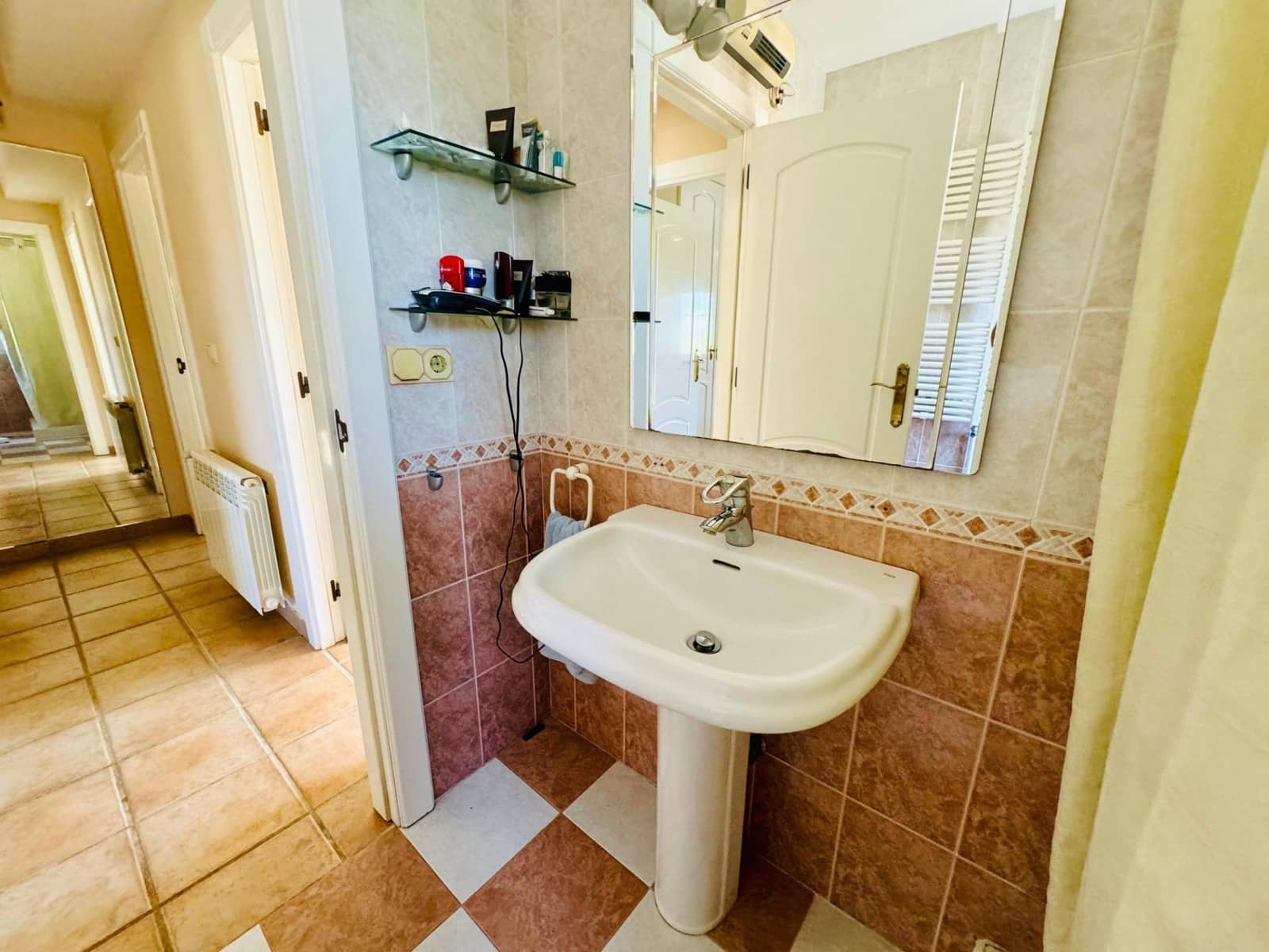 4 bedroom Villa for sale in Albir with pool garage - € 685,000 (Ref: 8514627)