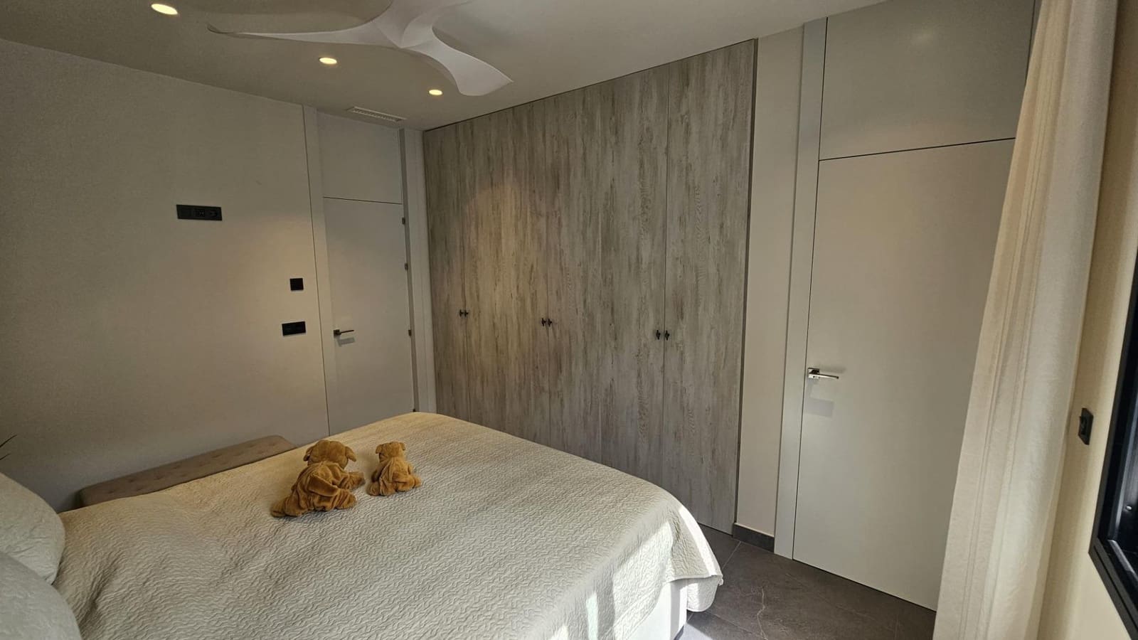 2 Zimmer Villa zu verkaufen in Finestrat mit Pool - 680.000 € (Ref: 9321995)