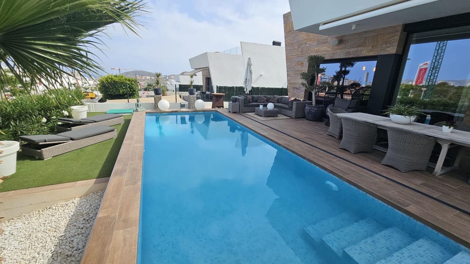 2 Zimmer Villa zu verkaufen in Finestrat mit Pool - 680.000 € (Ref: 9321995)