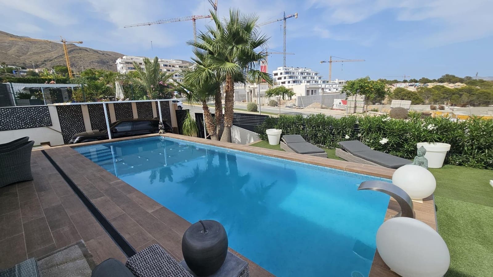 2 Zimmer Villa zu verkaufen in Finestrat mit Pool - 680.000 € (Ref: 9321995)