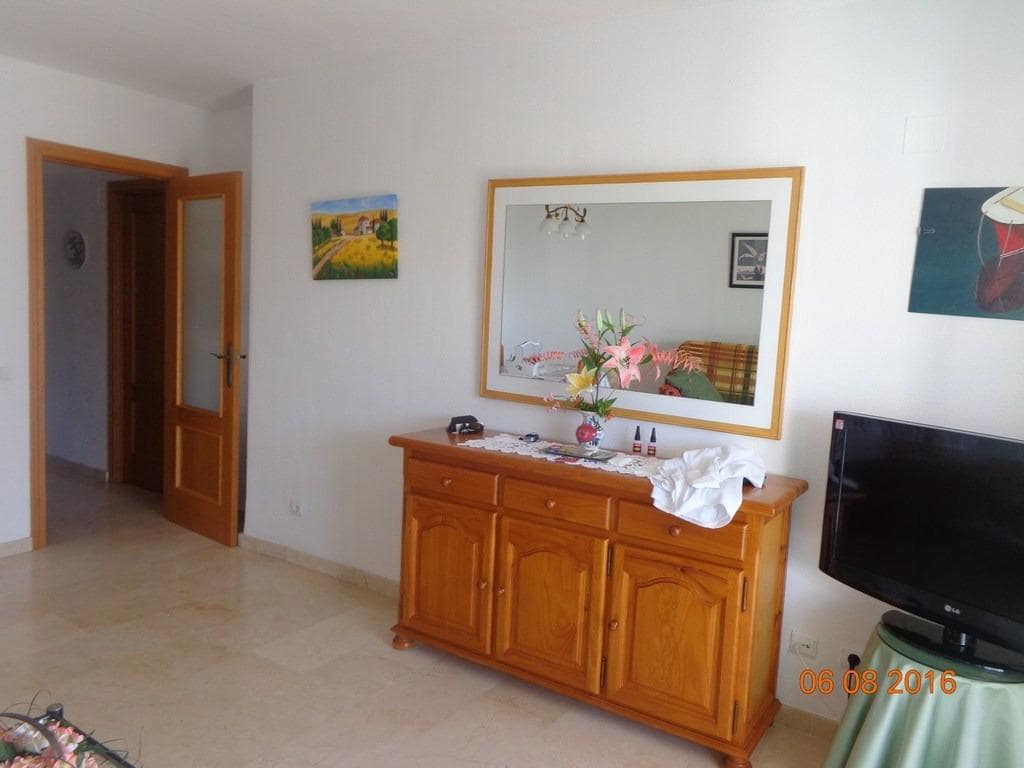 1 bedroom Apartment for sale in La Villajoyosa / Vila Joiosa with pool - € 220,000 (Ref: 9321996)