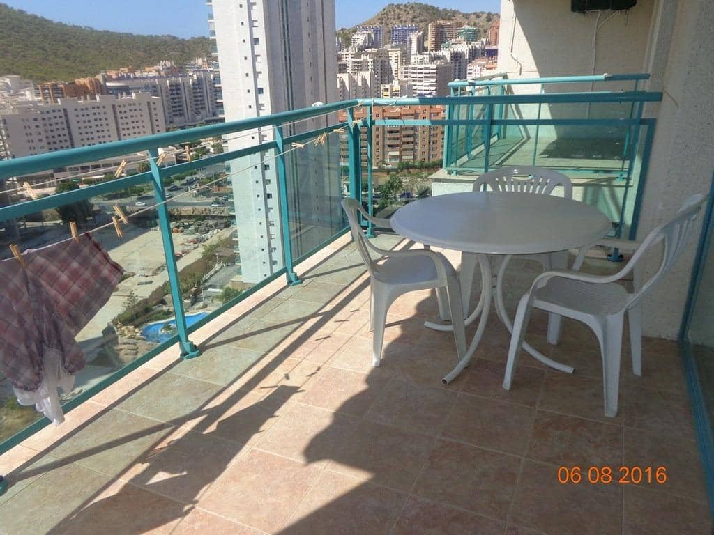 2 bedroom Apartment for sale in La Villajoyosa / Vila Joiosa with pool - € 240,000 (Ref: 9321996)