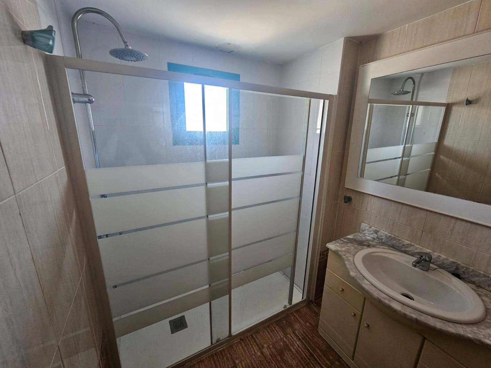 2 bedroom Apartment for sale in La Villajoyosa / Vila Joiosa with pool - € 240,000 (Ref: 9321996)