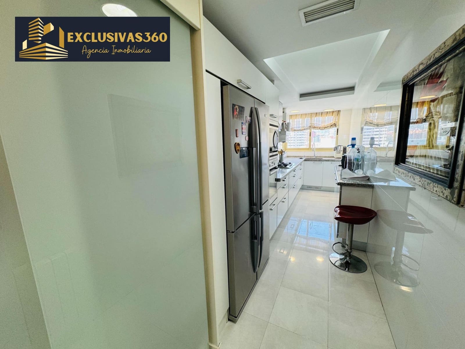 3 sovrum Lägenhet till salu i Benidorm med pool garage - 850 000 € (Ref: 9321997)