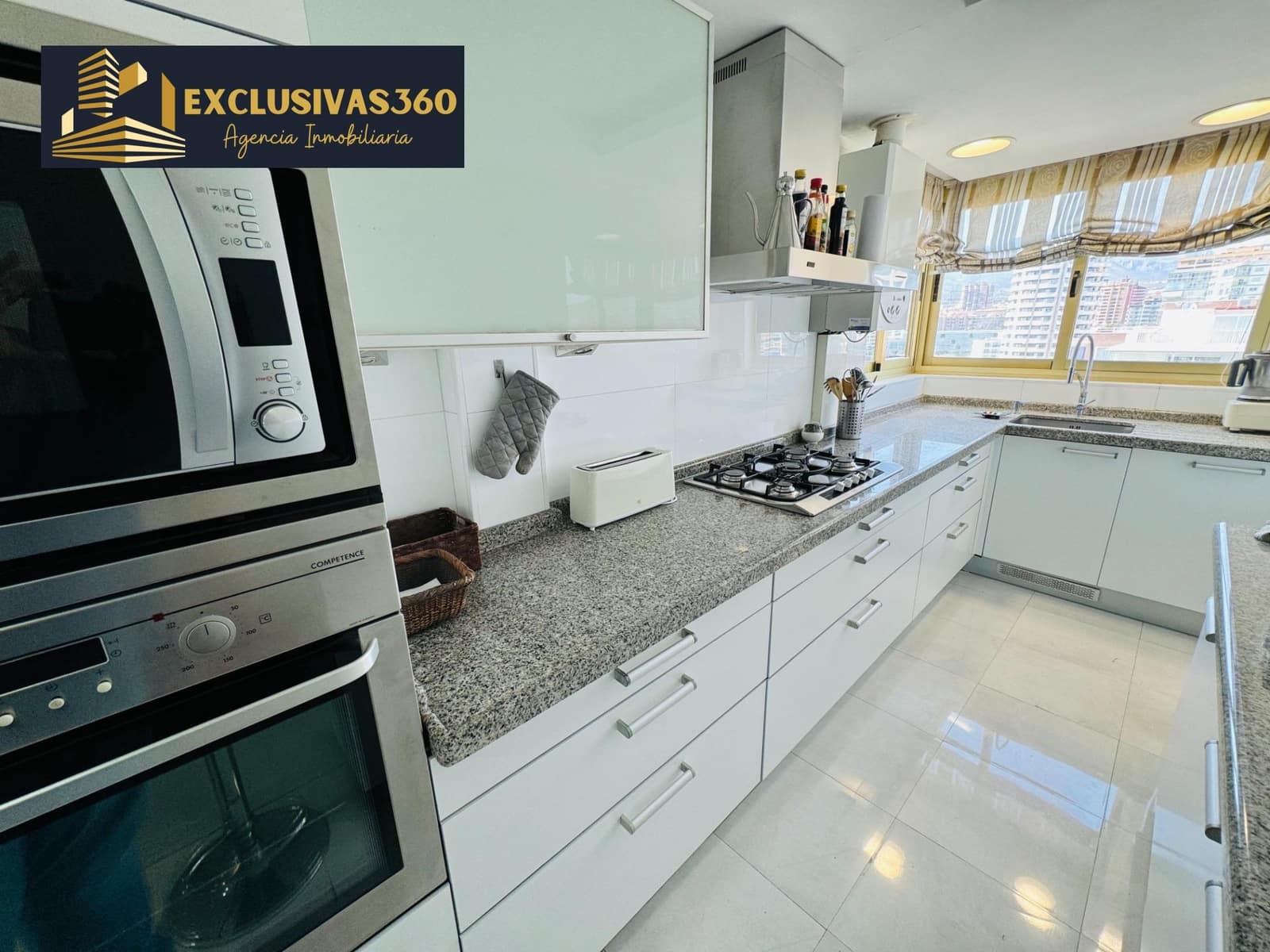 3 sovrum Lägenhet till salu i Benidorm med pool garage - 850 000 € (Ref: 9321997)