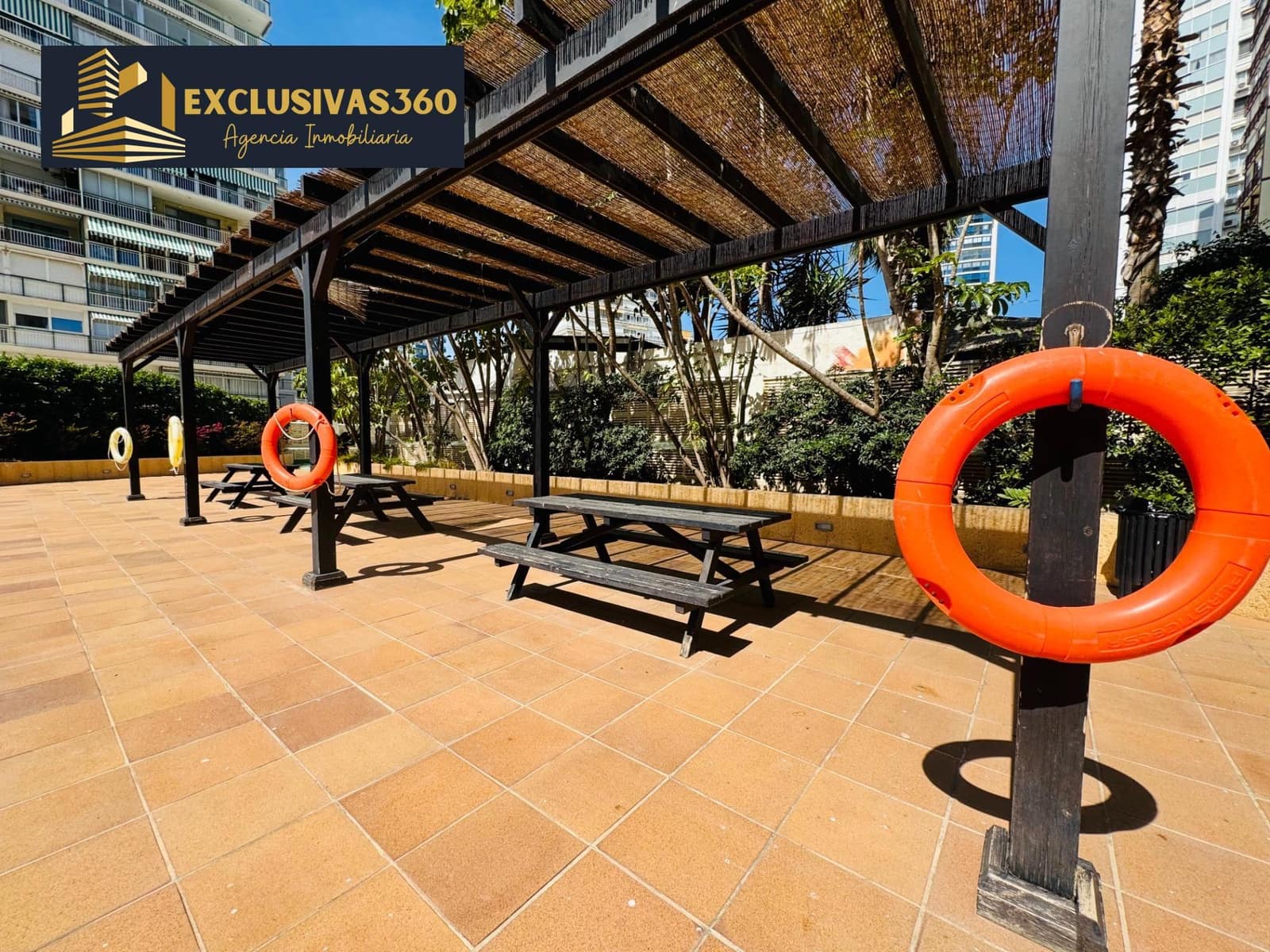 3 sovrum Lägenhet till salu i Benidorm med pool garage - 850 000 € (Ref: 9321997)