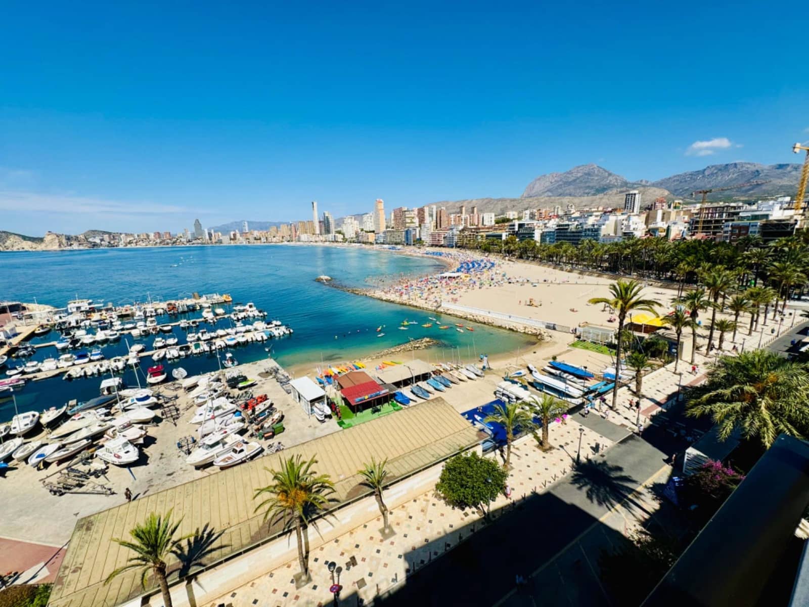 3 bedroom Apartment for sale in Benidorm - € 425,000 (Ref: 9321998)