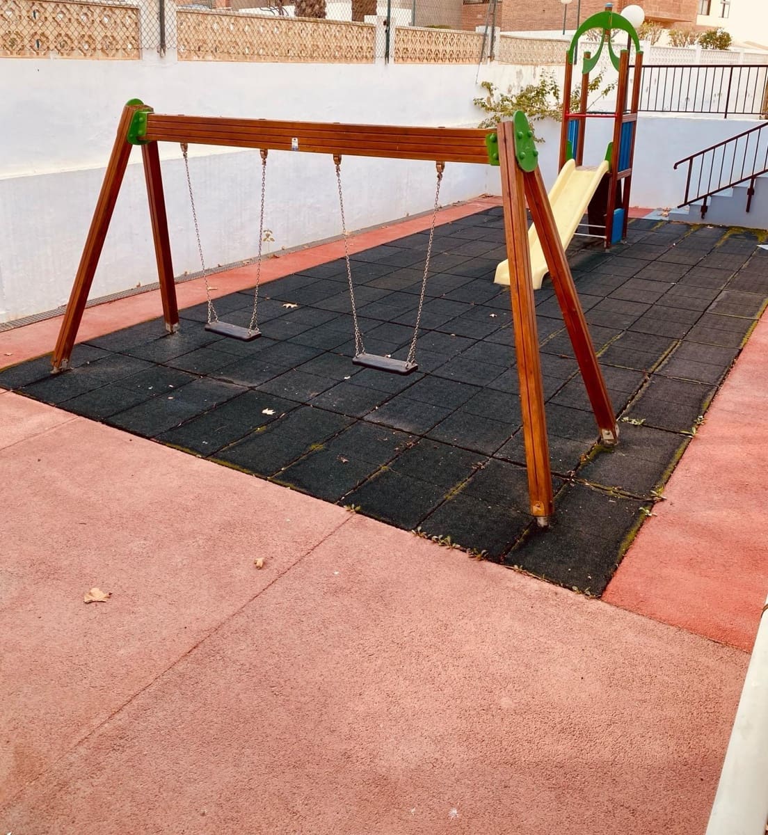 3 bedroom Apartment for sale in Benidorm with pool - € 530,000 (Ref: 9322590)