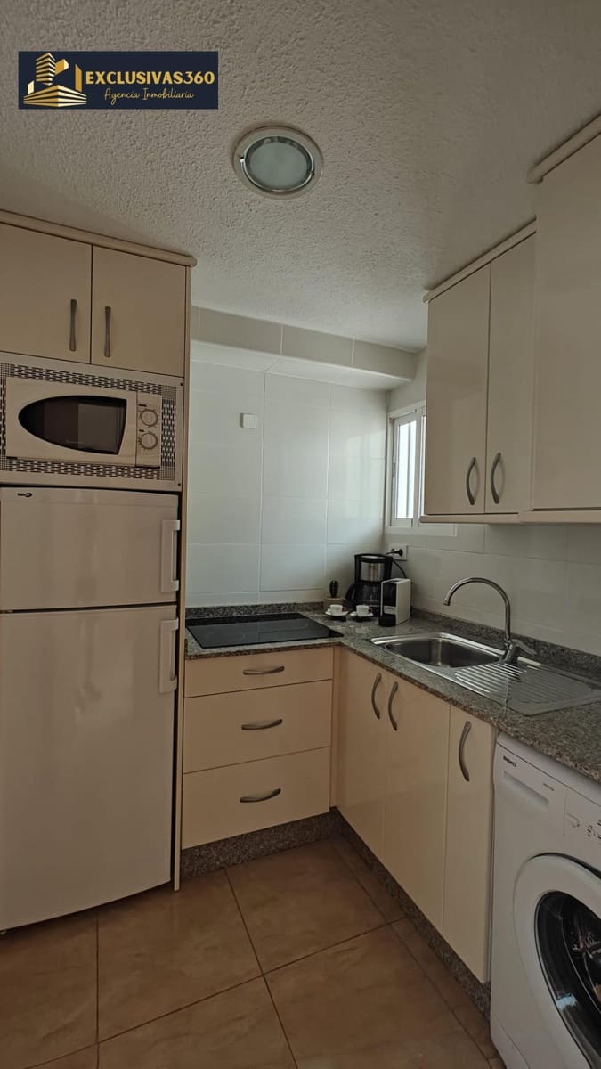 1 quarto Apartamento para venda em Benidorm com piscina - 210 000 € (Ref: 9322592)