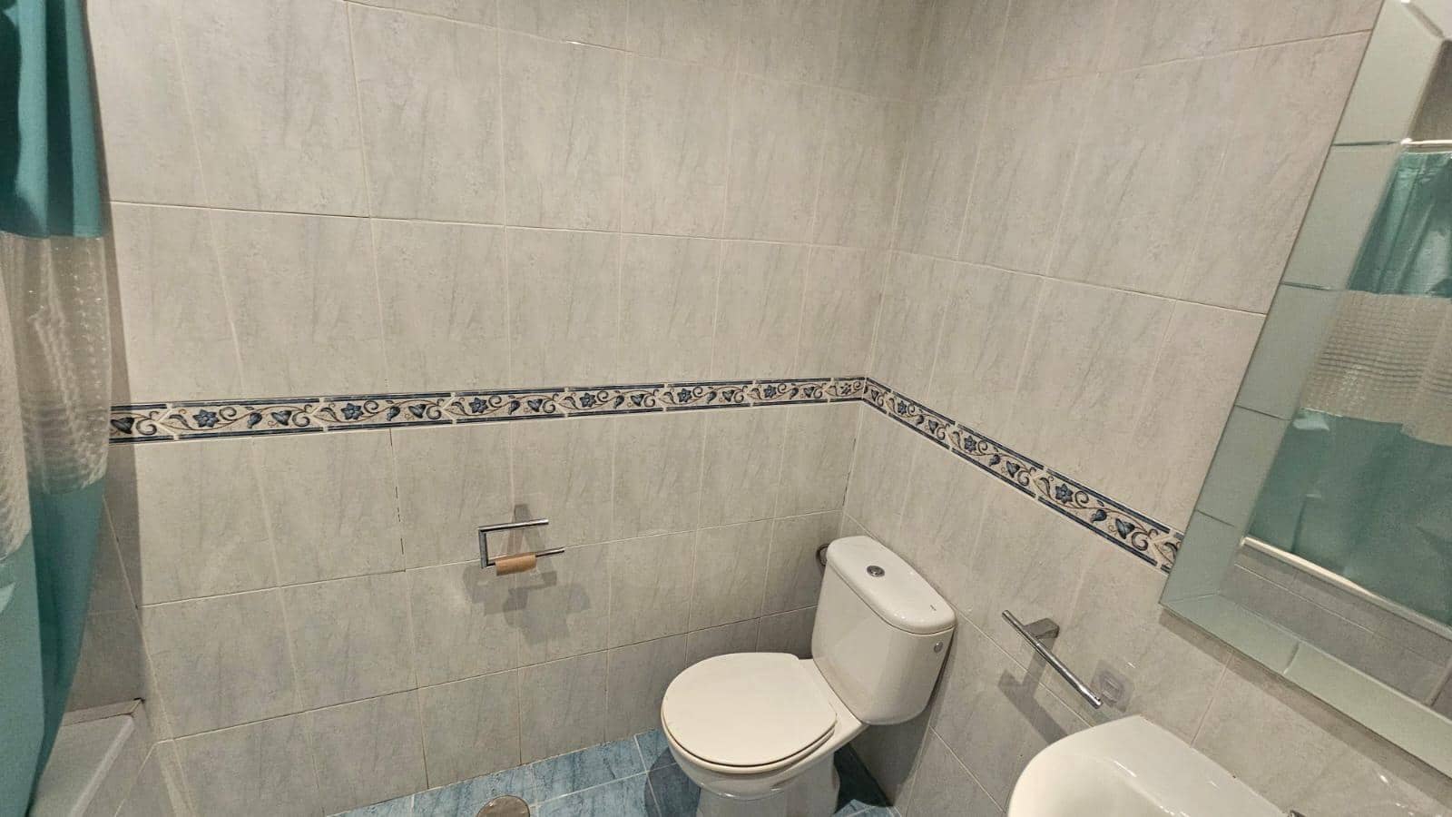 3 bedroom Apartment for sale in Benidorm with pool - € 295,000 (Ref: 9322593)