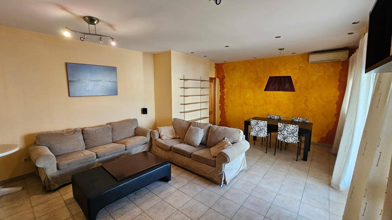 3 bedroom Apartment for sale in Benidorm with pool - € 295,000 (Ref: 9322593)