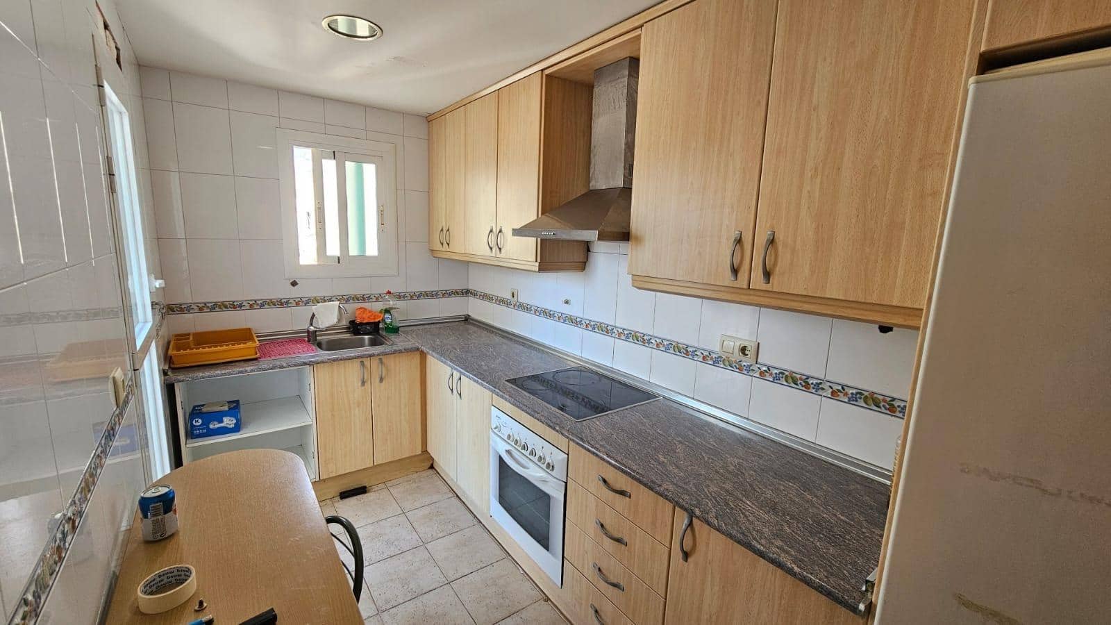 3 bedroom Apartment for sale in Benidorm with pool - € 295,000 (Ref: 9322593)