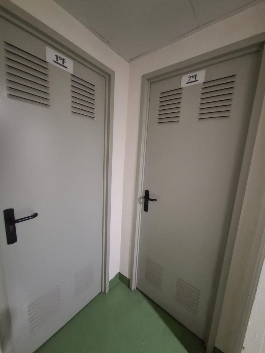 Garage for sale in La Villajoyosa / Vila Joiosa - € 23,000 (Ref: 9721799)